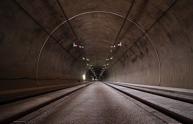 Co odkryto w podziemnych tunelach 100 kilometrów od Wrocławia?