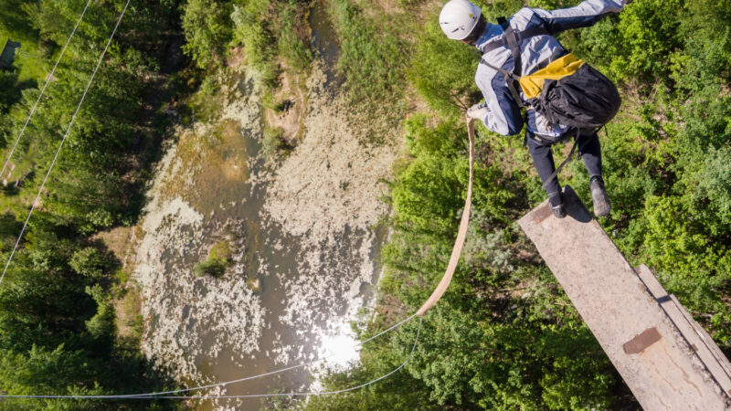 Dream Jump na 40 metrów we Wrocławiu – skorzystaj z nietypowej atrakcji!