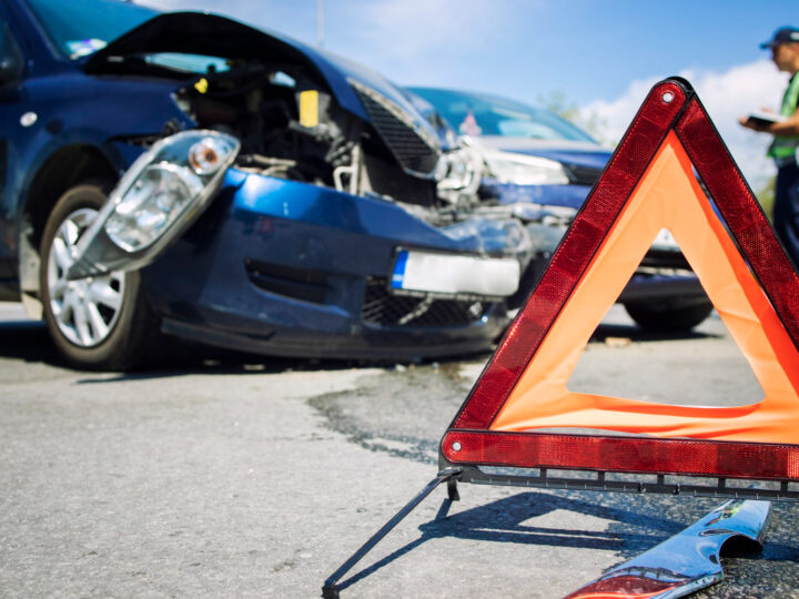 Kolizja na autostradzie A4 w Brzezimierzu powoduje duże utrudnienia w ruchu drogowym