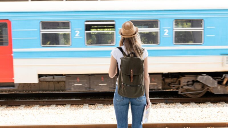 Incydent na torach: kolizja samochodu z pociągiem Intercity
