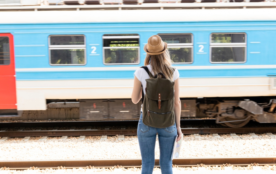 Incydent na torach: kolizja samochodu z pociągiem Intercity