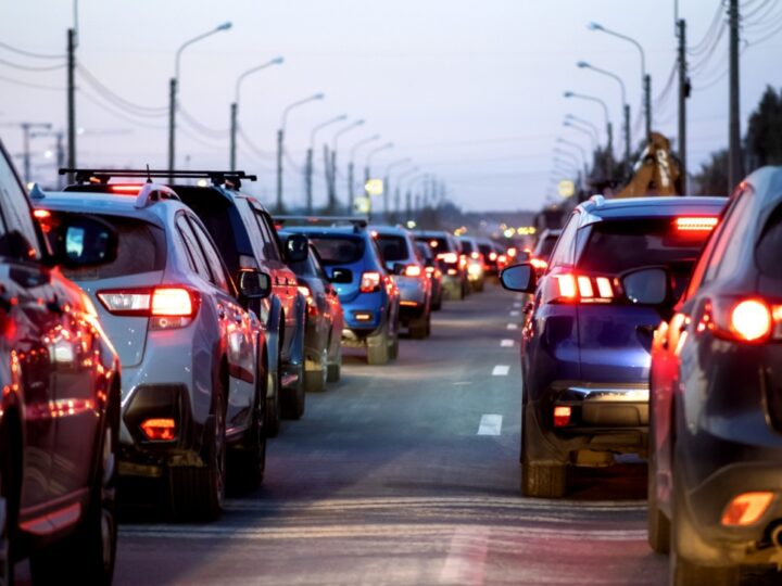 Wypadki na autostradzie – kompleksowe informacje o utrudnieniach w ruchu drogowym na Autostradowej Obwodnicy Wrocławia