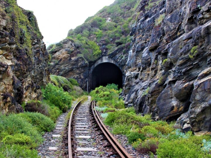 Rewolucyjne prace modernizacyjne w tunelu kolejowym w Trzcińsku skrajnie zaawansowane