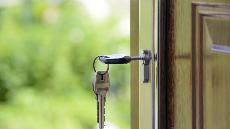 Finansowanie zakupu domu od dewelopera – opcje kredytowe na tle rynku nieruchomości
