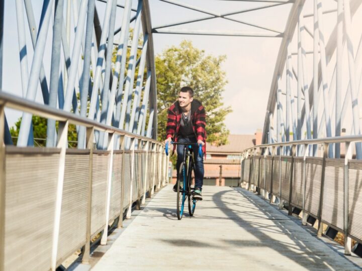 Pieszo-rowerowy most nad Widawą: łącznik między gminami Wrocław i Oborniki Śląskie już ma wykonawcę