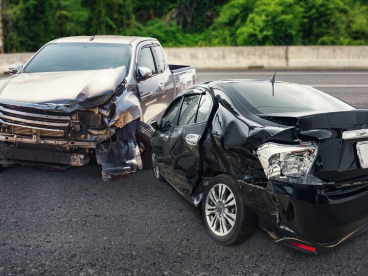 Incydent na Autostradzie A4 pod Wrocławiem: Dwie osoby ranne i utrudnienia w ruchu