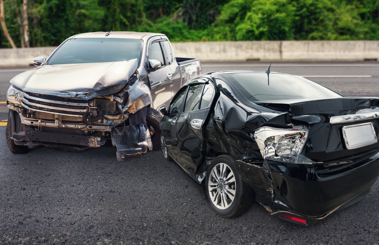 Incydent na Autostradzie A4 pod Wrocławiem: Dwie osoby ranne i utrudnienia w ruchu