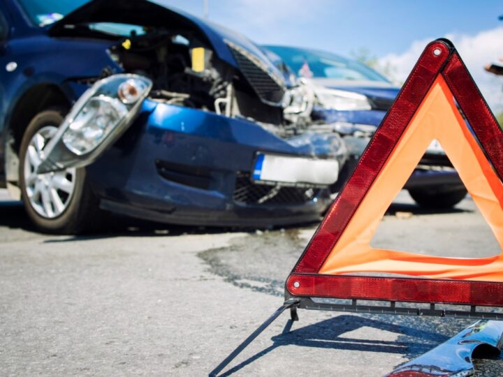 Trzy samochody osobowe zderzyły się na A4, powodując ogromne korki na 36-kilometrowym odcinku