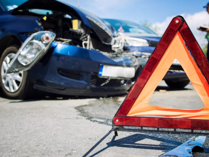 Wypadek na ulicy Grabiszyńskiej: Bus zderzył się z tramwajem powodując utrudnienia w ruchu