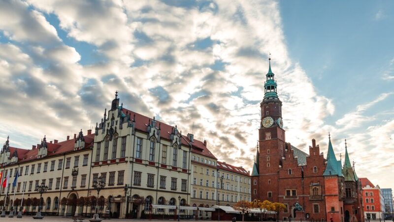 Remont placu Wolności: Nowa nawierzchnia, ale bez zieleni – co się zmieni?