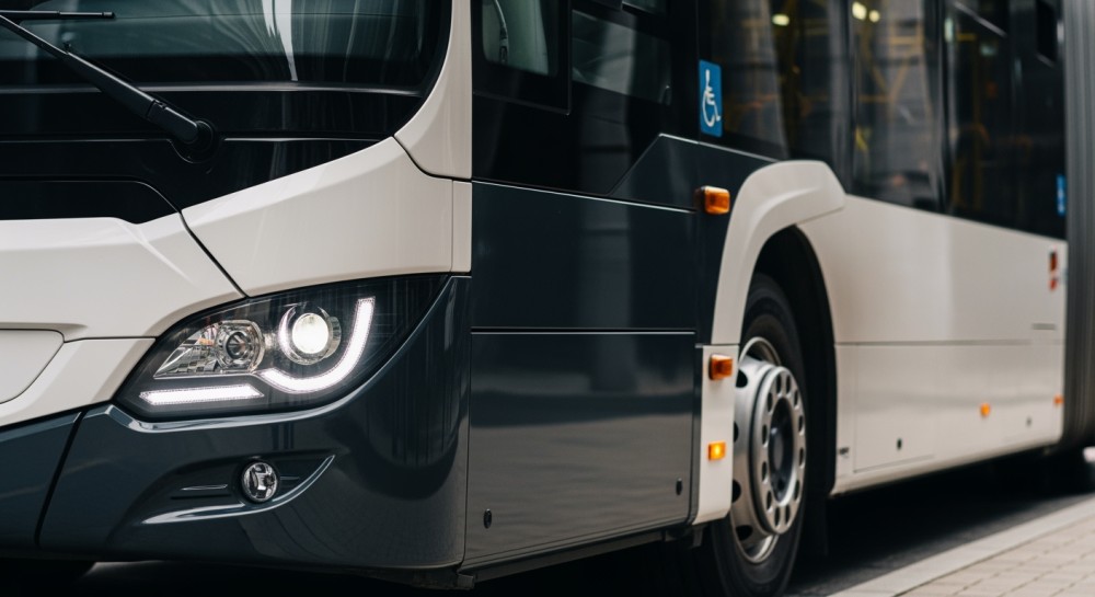 Wrocław inwestuje w nowoczesność: 340 klimatyzowanych autobusów na ulicach!