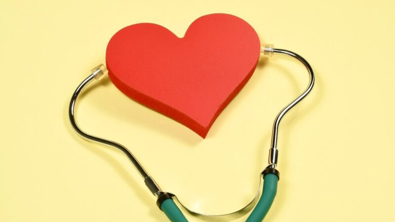 Szybka pomoc reumatologiczna na Dolnym Śląsku: Gdzie znaleźć najbliższe terminy NFZ?