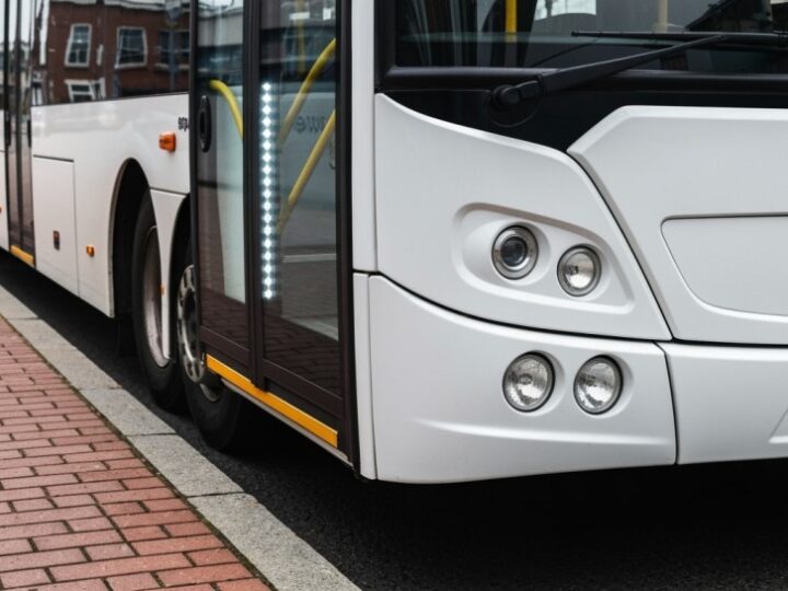 Wrocław inwestuje w nowoczesne autobusy – przetarg na 40 nowych pojazdów!