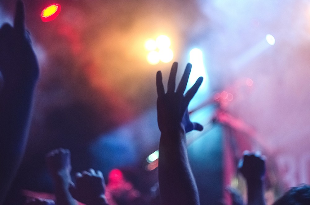 Muzyczne podróże przez wieki z Fernabucco w Polsce