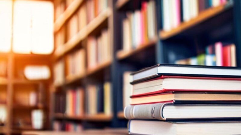 Literackie Wędrówki po Wrocławiu: Odkryj Tajemnice Bibliotek z MBP!