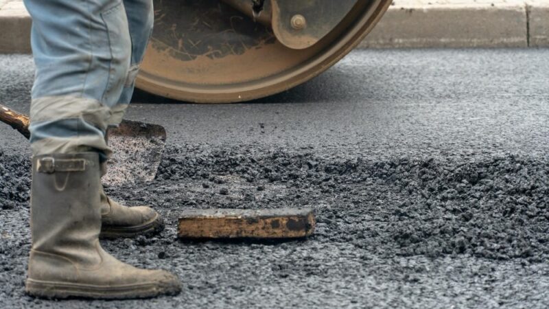 Nowe Miejsca Postojowe na ul. Jana Pawła II: Malowanie Rozpocznie się 20 Października 2025!