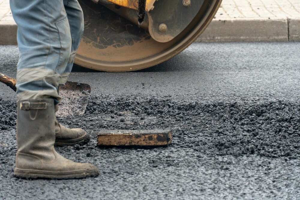 Nowe Miejsca Postojowe na ul. Jana Pawła II: Malowanie Rozpocznie się 20 Października 2025!