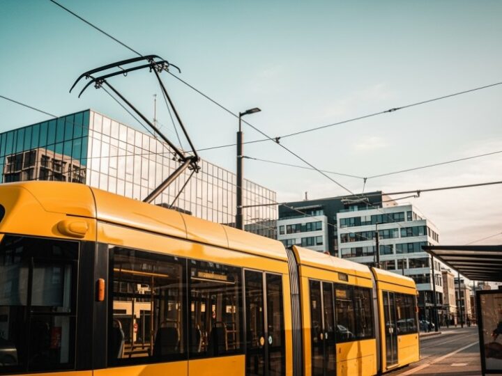 Nowa zajezdnia tramwajowa na Nowych Żernikach: Wrocław wkracza w erę zrównoważonego rozwoju!