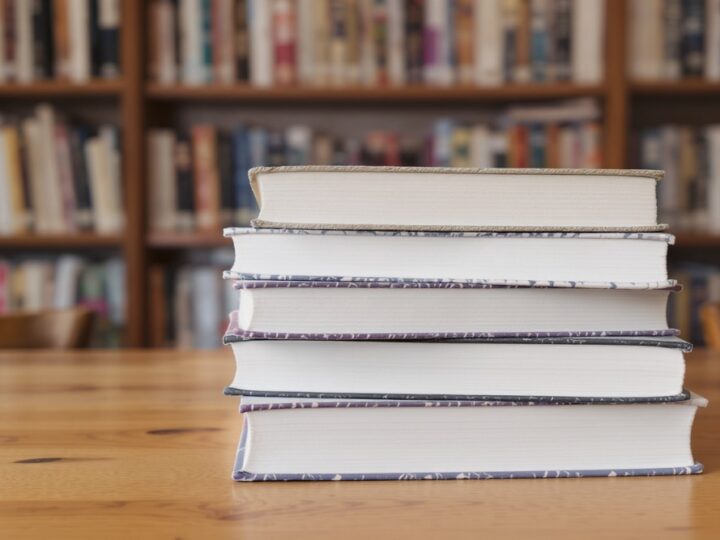 Laureaci nagród literackich Angelus i Silesius 2025: Kto zdobył najwyższe wyróżnienia?