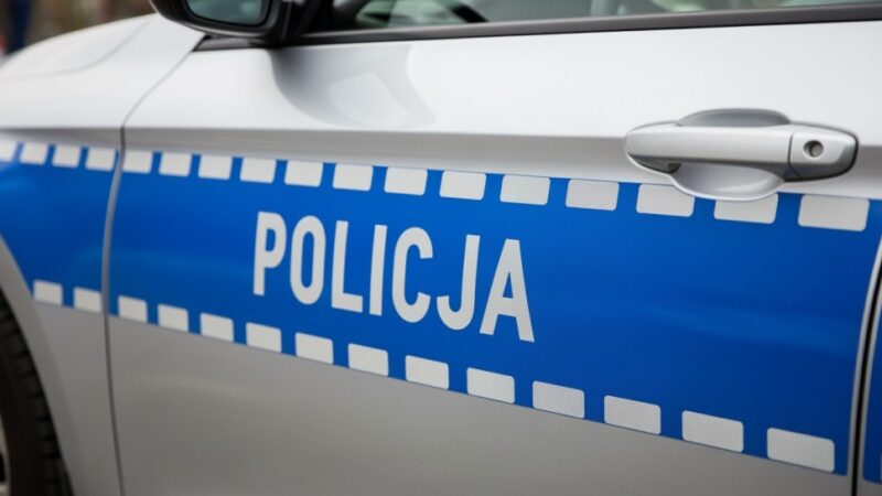 Seniorka straciła 70 tysięcy złotych na fałszywych inwestycjach – oszuści znów uderzają!