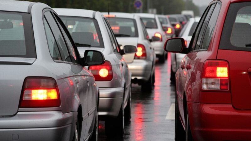 Awaria ciężarówki na A4: Utrudnienia w ruchu na 2 godziny!