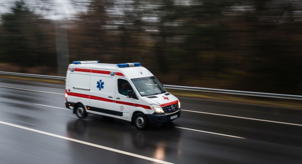 Wrocław wprowadza całodobowe defibrylatory AED: nowa era bezpieczeństwa w mieście!