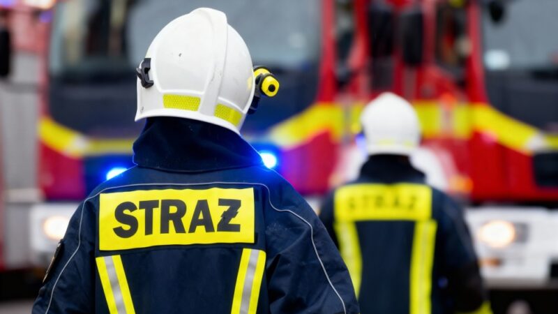 Wrocław zyskał nowych bohaterów: świeżo upieczeni strażacy gotowi do akcji!