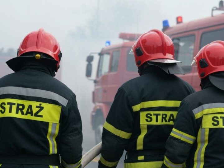 Policjant w akcji: jak nocna interwencja uratowała mienie przed pożarem