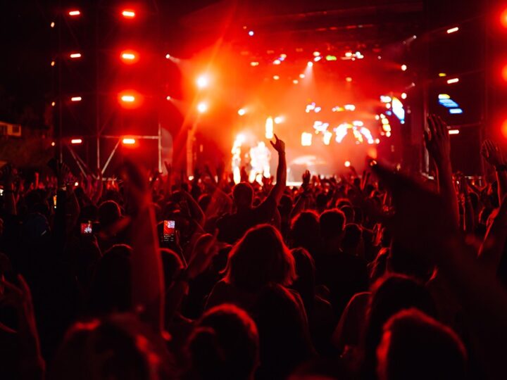 Cyrkowe doznania: Magia, literatura i improwizacja w Wrocławiu