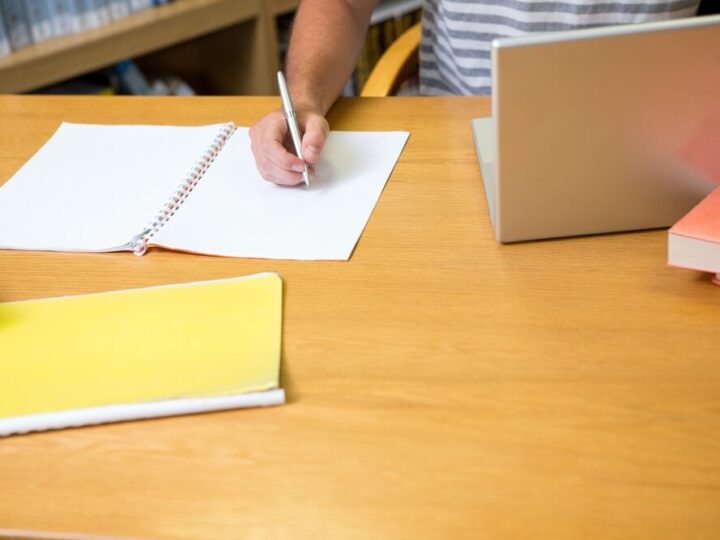 Mundurowe wyzwania: Licealiści z Wrocławia w akcji z policją