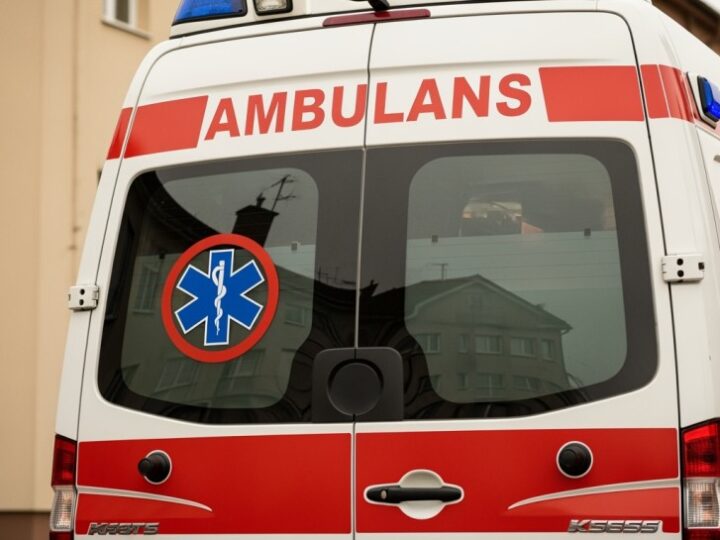 Mężczyzna spadł z dachu Wroclavii, ulica Sucha zablokowana