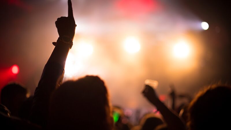 Muzyczna terapia nocą: Doświadczenie z Wacławem Zimplem