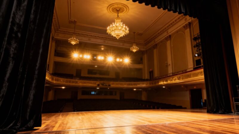 Amatorki: Przemoc i Miłość w Nowej Odsłonie Wrocławskiego Teatru