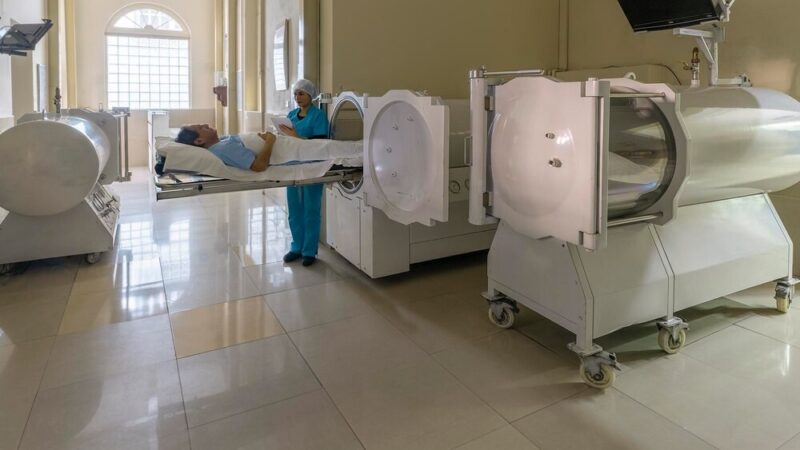 Żórawina inwestuje w życie: 10 defibrylatorów AED dla bezpieczeństwa mieszkańców!