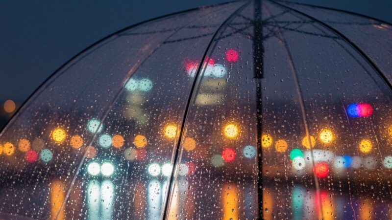 Mróz zamyka śluzy na Odrze we Wrocławiu