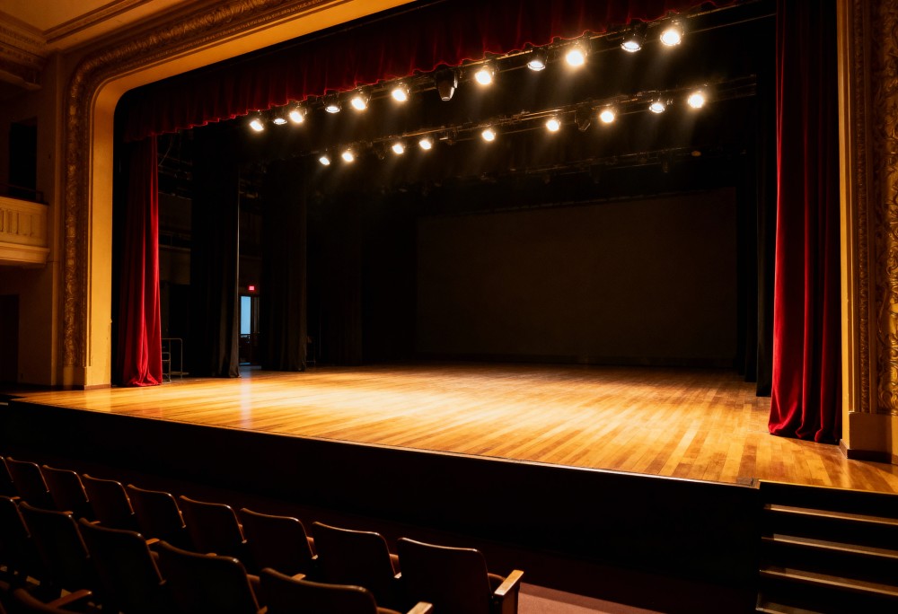 Emocjonalna podróż w „Amatorkach” – Teatr Kombinat zaprasza 13 grudnia!