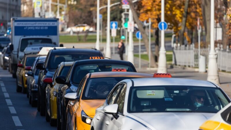 Nowe opłaty za parkowanie na ulicach Przestrzennej i Bocznej w osiedlu Huby