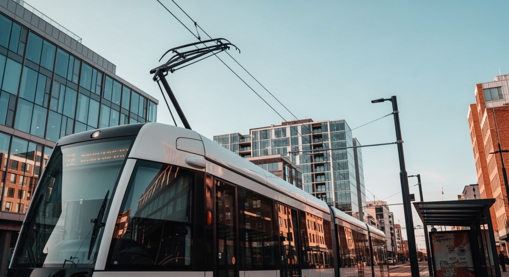 Świąteczny tramwaj „Bałwanek” zaprasza na bezpłatne przejażdżki po Wrocławiu!