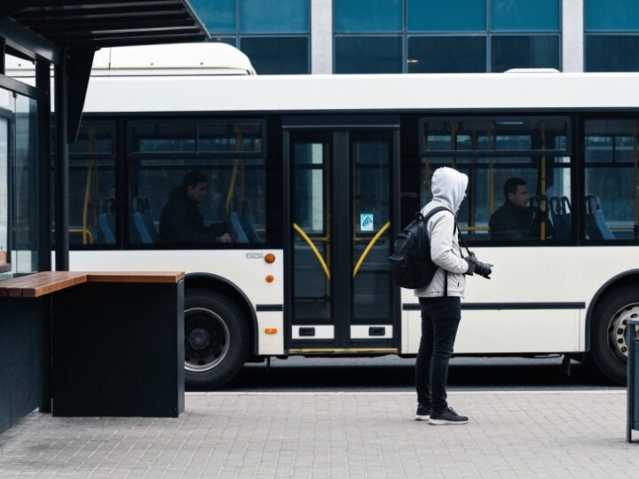Zajezdnia autobusowa: pasje i tajemnice kierowców w jednym podcaście