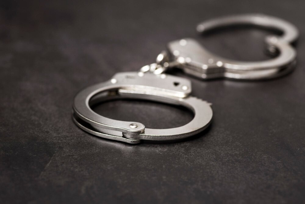 Skarbówka w akcji: Wrocławskie targowisko zablokowane przez nielegalne papierosy