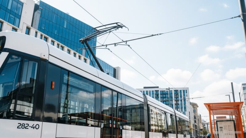 Tramwaje we Wrocławiu wracają na trasy po awarii torowiska!
