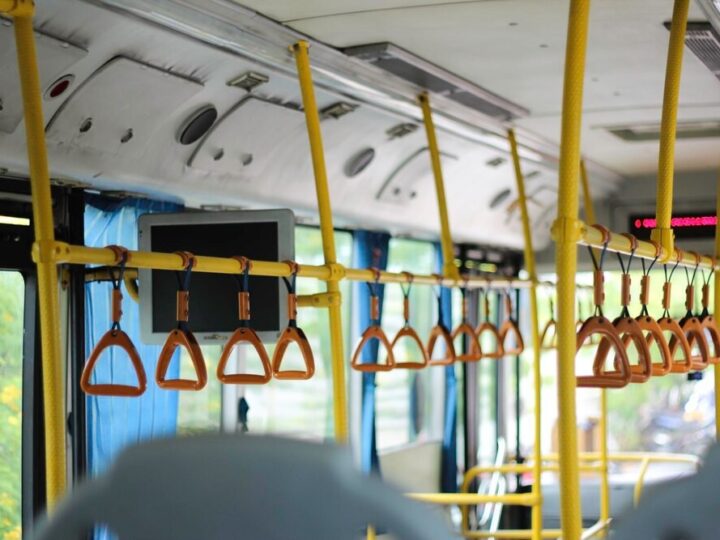 Zimowa magia transportu we Wrocławiu: odkryj miasto do 6 stycznia!