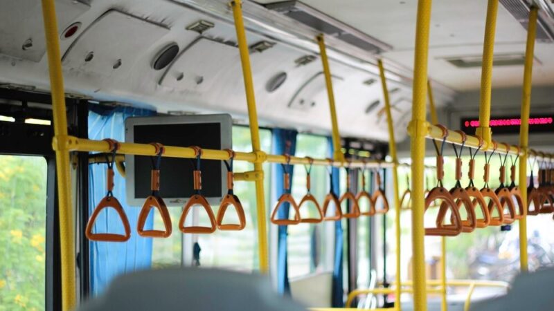 Zimowa magia transportu we Wrocławiu: odkryj miasto do 6 stycznia!