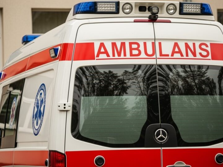 Zagrożenie na lodzie: Policja interweniuje wobec wędkarzy w Jaworze