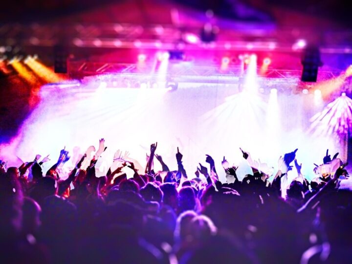 Lodowisko Tarczyński Arena hitem zimy: Finał Silent Disco przyciągnął tłumy!