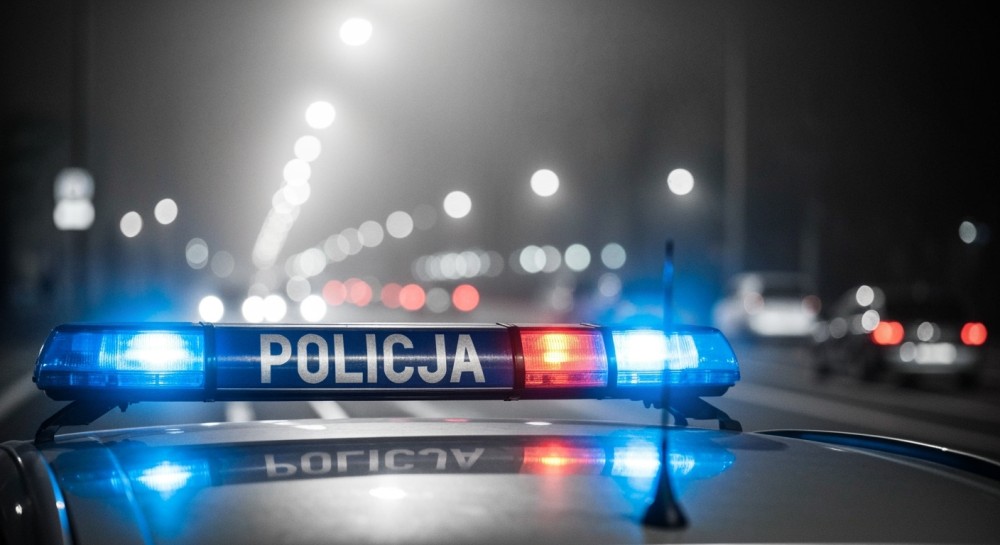 Policjant przechytrzył oszustów: jak czujność uratowała przed finansową pułapką