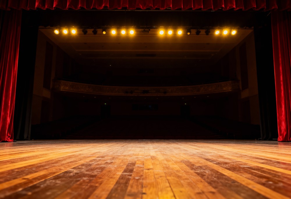 Wielki powrót „Wycinki Holzfällen” – spektakl Lupy znów na scenie!