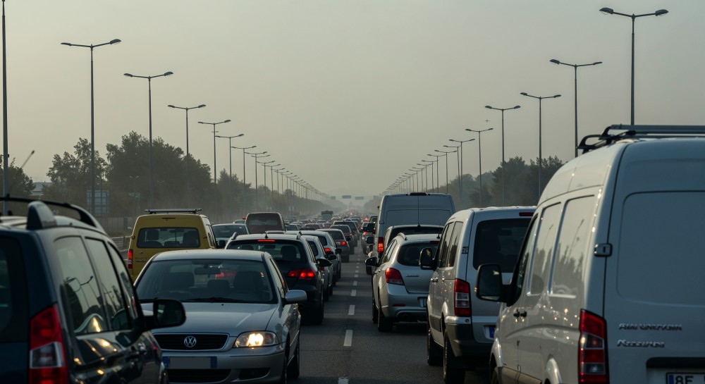 Kolizja na Placu Społecznym paraliżuje ruch w centrum miasta