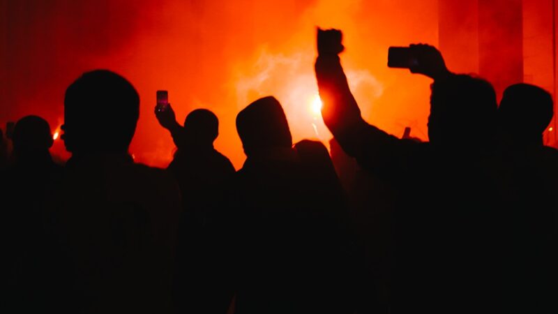 Kolędowanie w sercu Wrocławia: Muzyczna jedność Polaków i Ukraińców!