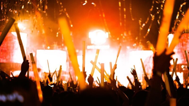 Nocne szaleństwo wśród sztuki: Silent Disco na Księcia Witolda!